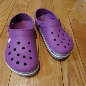 Crocs size 8